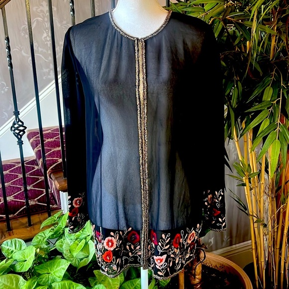 Sheer beaded crochet ladies top vintage small/medium black with floral crochet - Picture 3 of 16